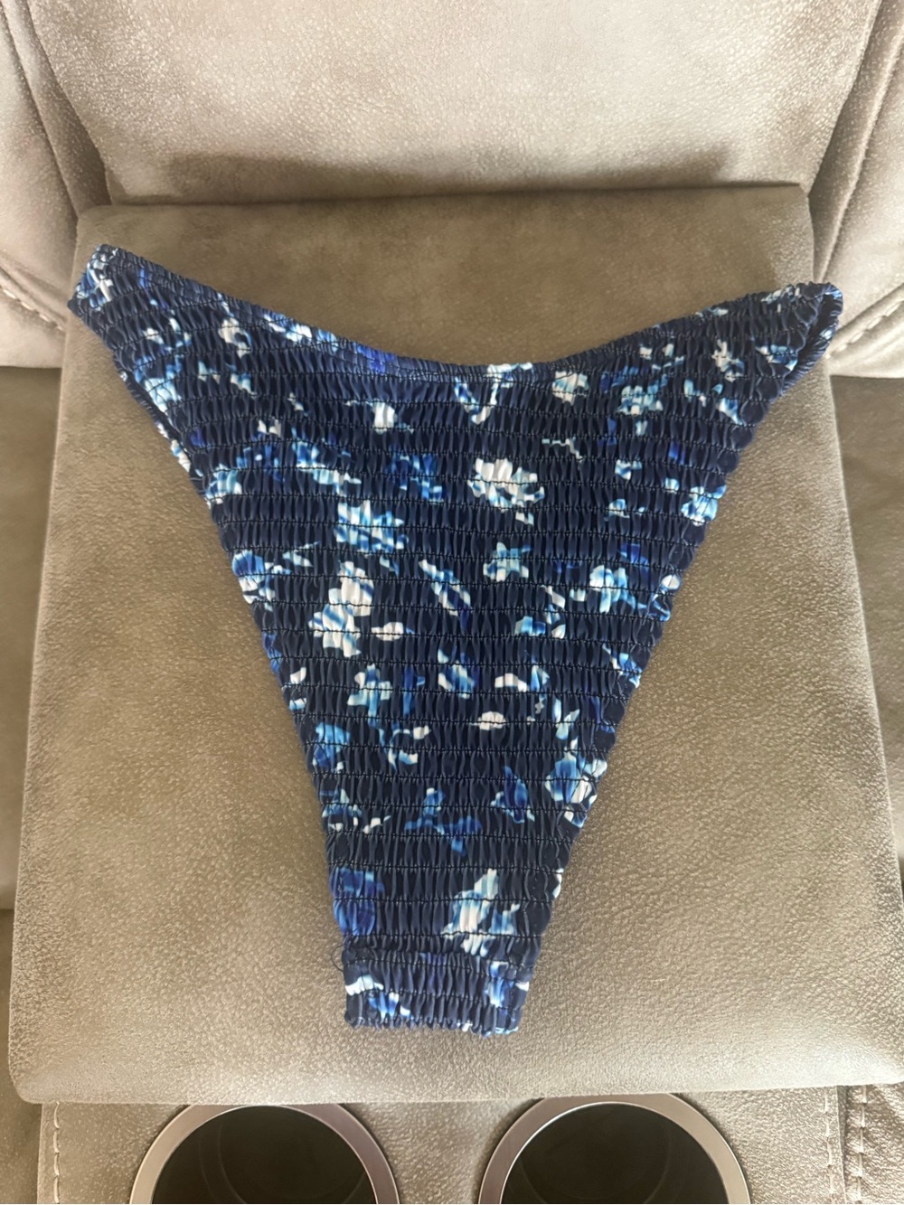 Blue floral underwire and high waist ruched bikini - Picture 6 of 8